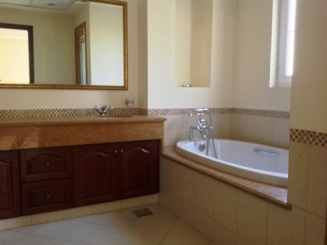 Alvorada 4, Arabian Ranches - Bathroom